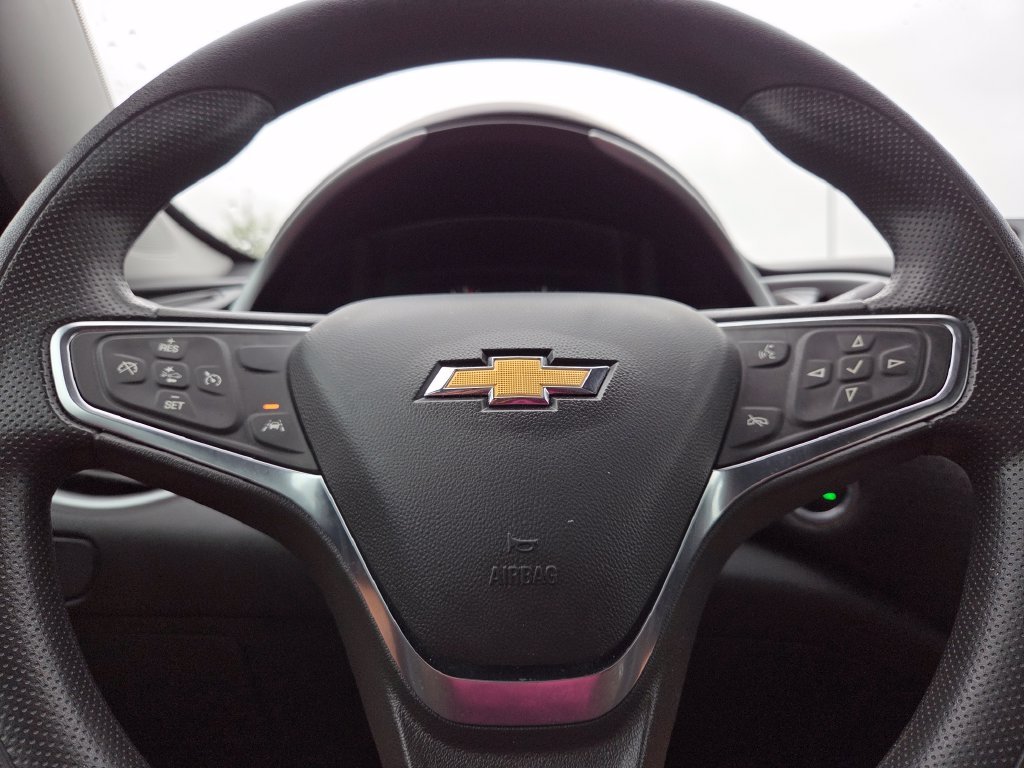 Used 2024 White Chevrolet LT image 22