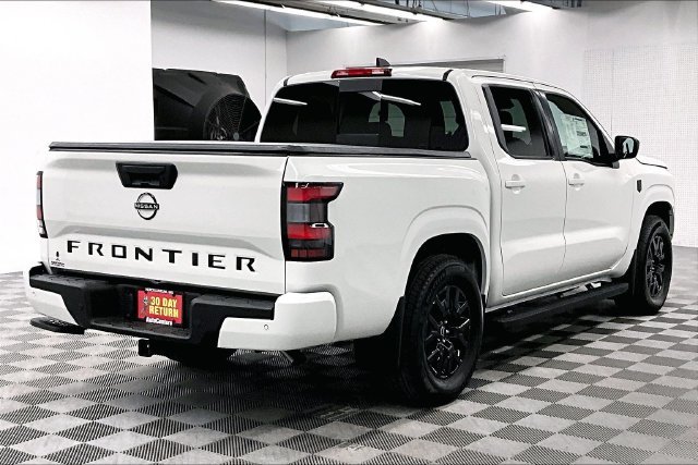 New 2026 Glacier White Nissan SV image 18