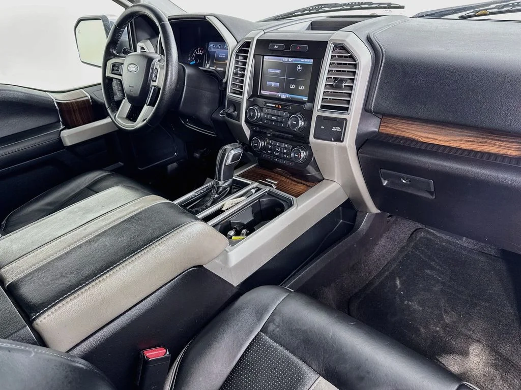 Used 2015 White Platinum Clearcoat Metallic Ford Lariat image 35