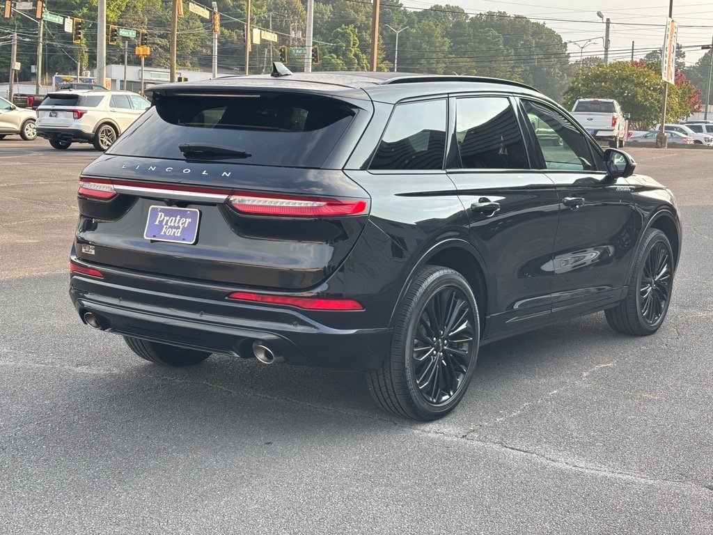 Used 2023 Black Lincoln Reserve image 3