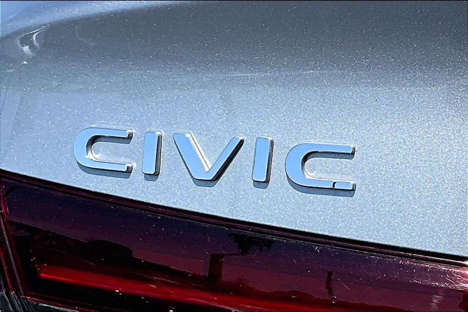 Used 2025 Solar Silver Metallic Honda Sport image 30