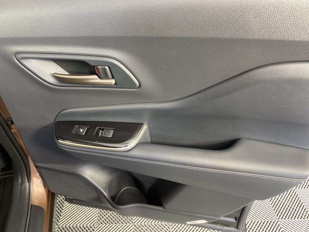 Used 2025 Brown Toyota XLE image 25