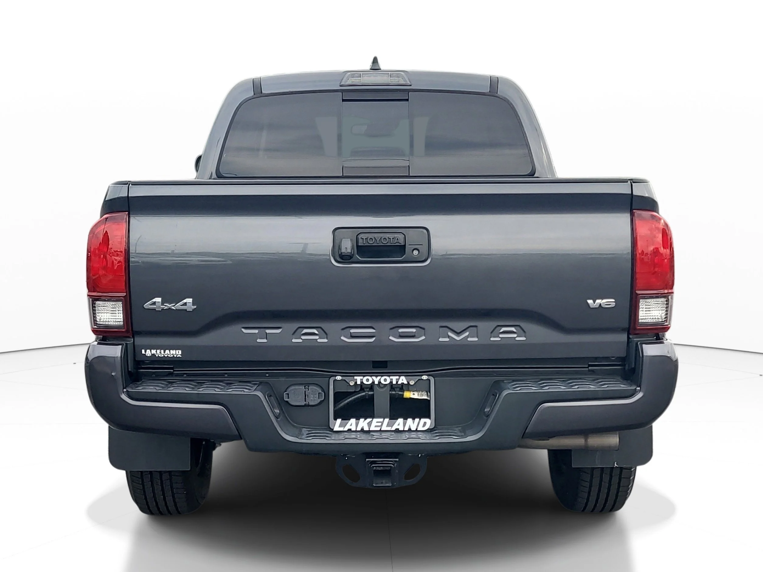 Certified Used 2022 Magnetic Gray Metallic Toyota SR5 image 5
