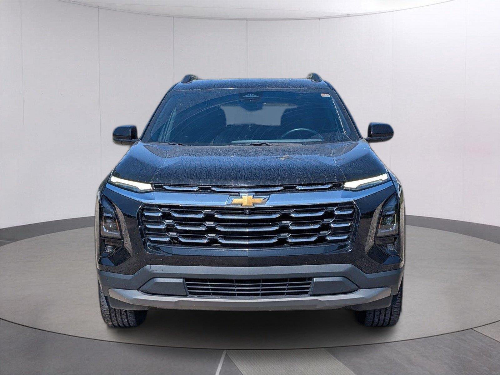 Used 2025 Mosaic Black Metallic Chevrolet LT image 10