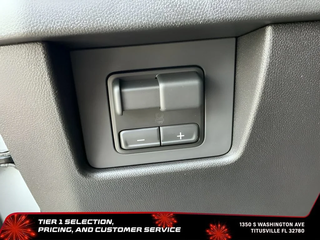New 2026 Sterling Metallic GMC Elevation image 25