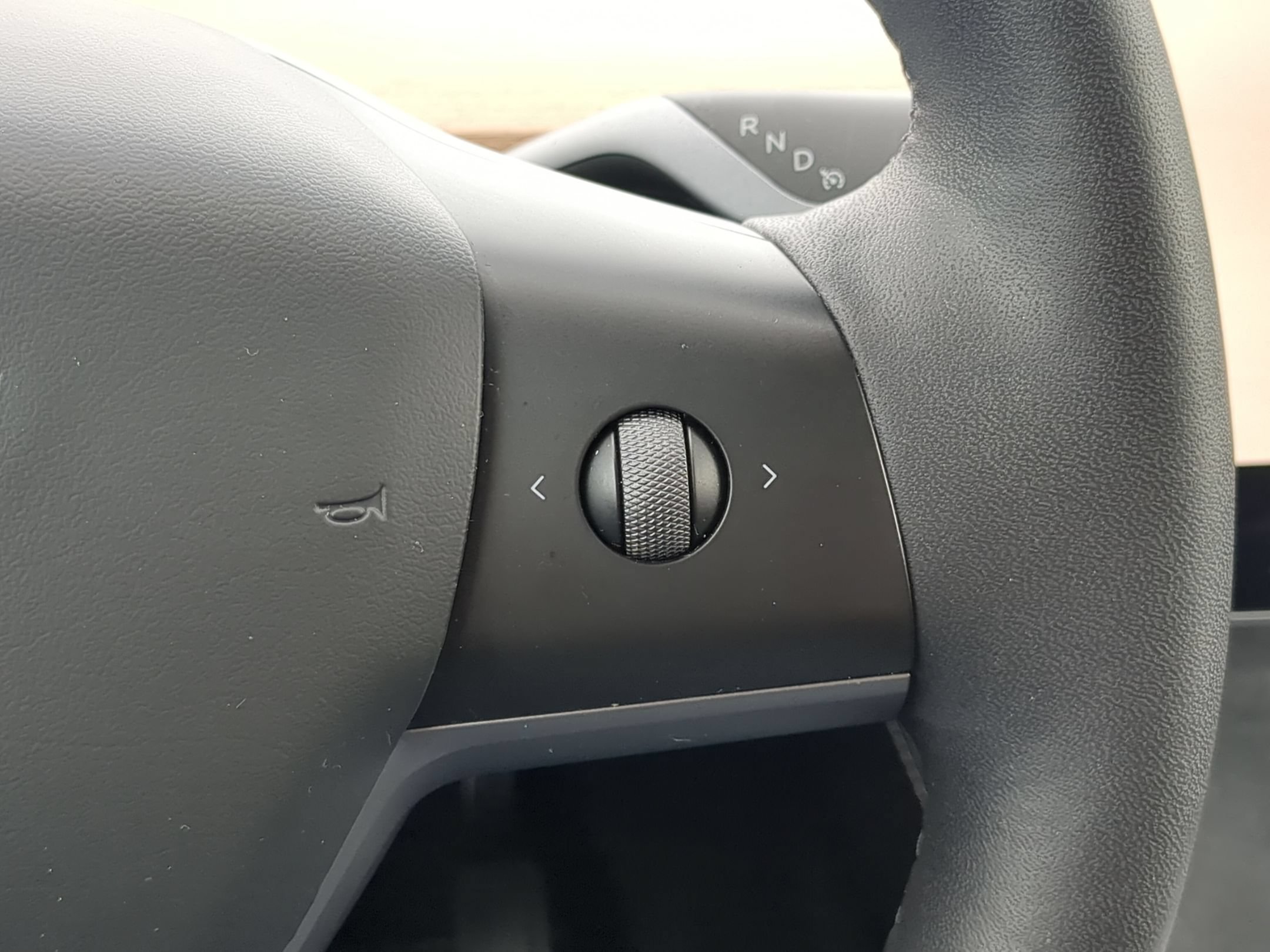 Used 2023  Tesla Long Range image 19