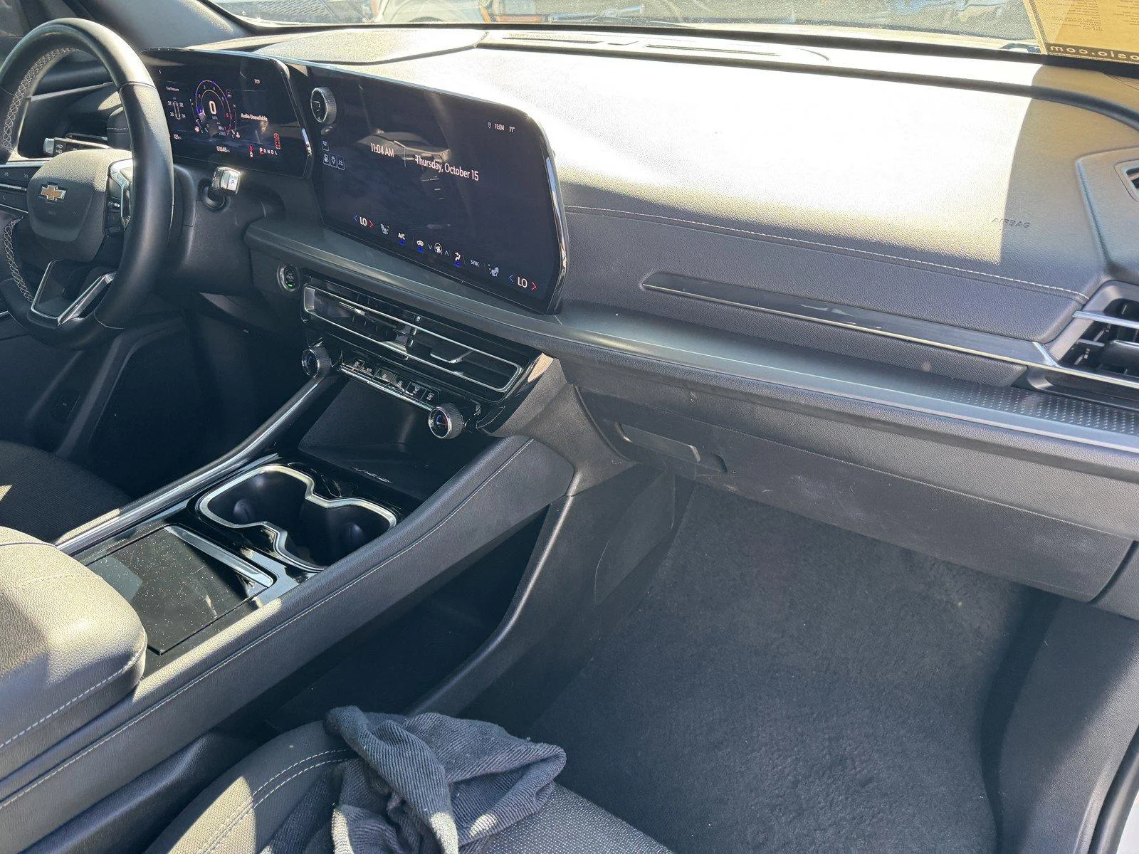 Used 2024 Summit White Chevrolet LT image 7