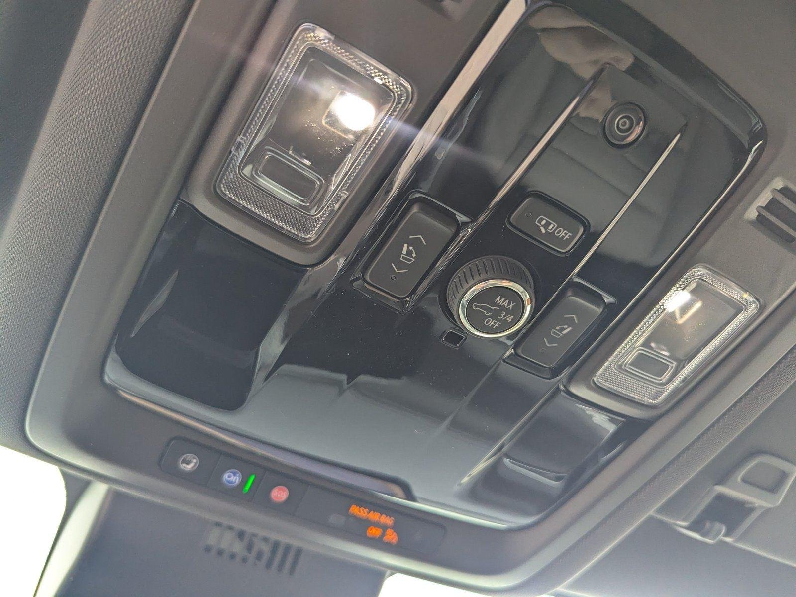 2026 Chevrolet Suburban LT - Photo 24
