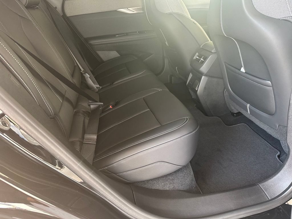 2026 Cadillac OPTIQ Luxury - Photo 32