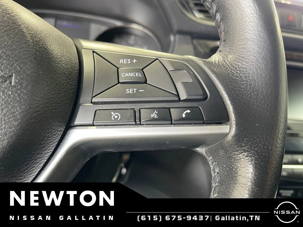 Used 2018 Gun Metallic Nissan SV image 27