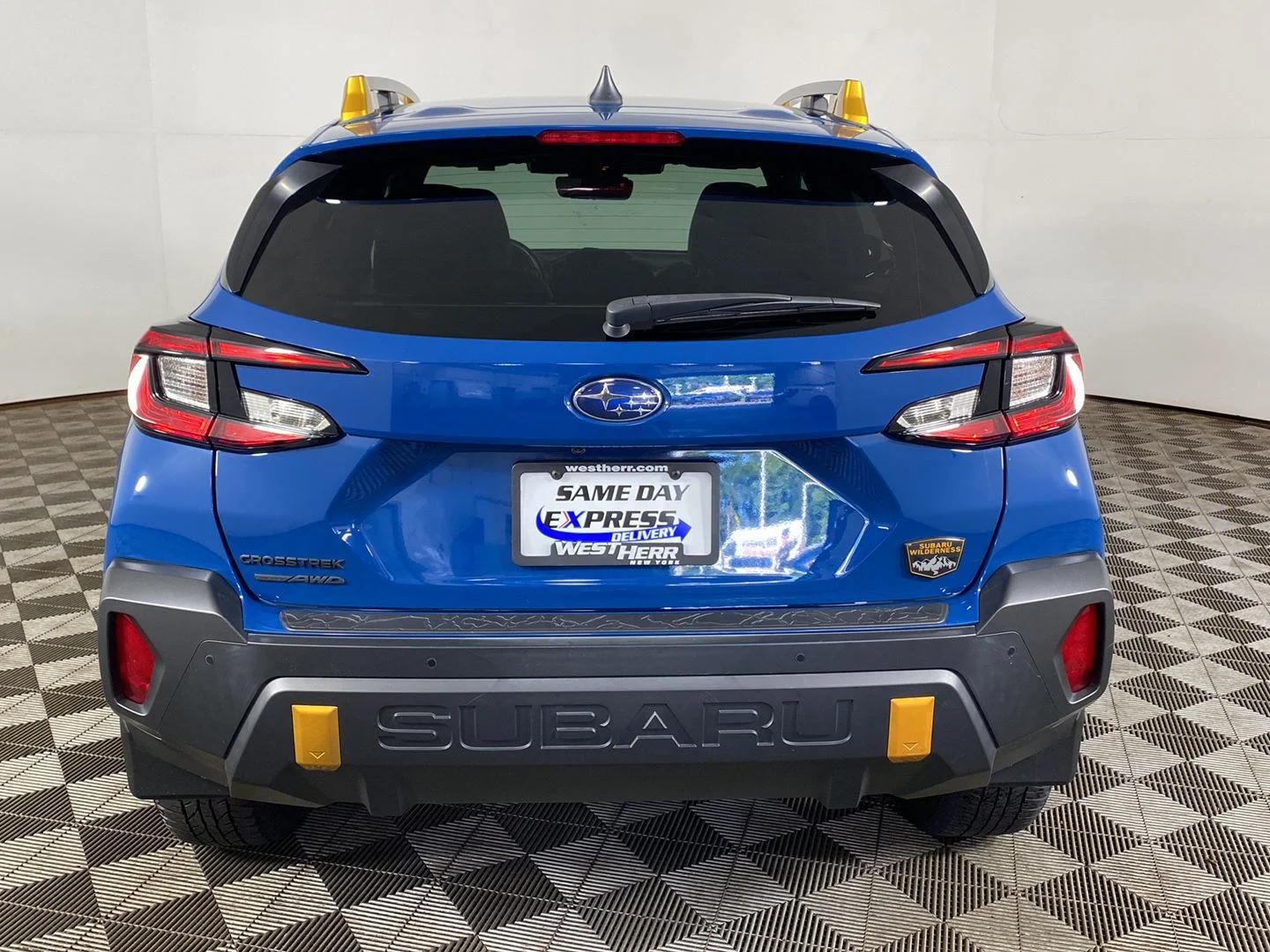 Used 2024 Geyser Blue Pearl Subaru Wilderness image 6