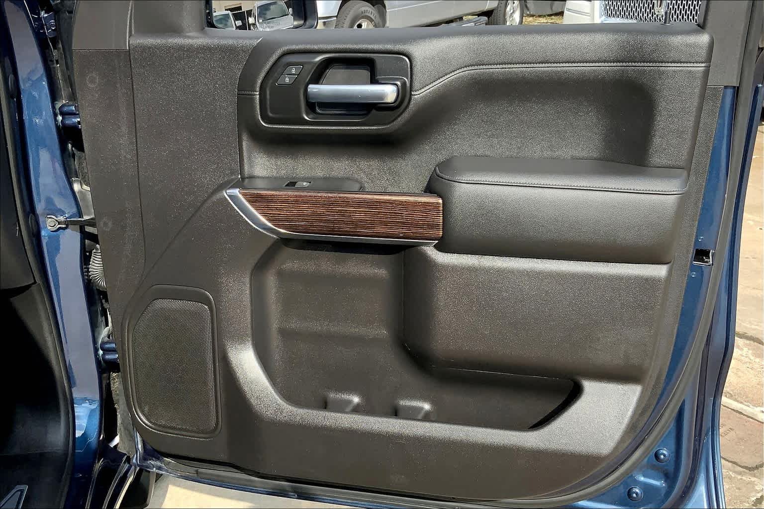 Used 2019 Pacific Blue Metallic GMC SLE image 23