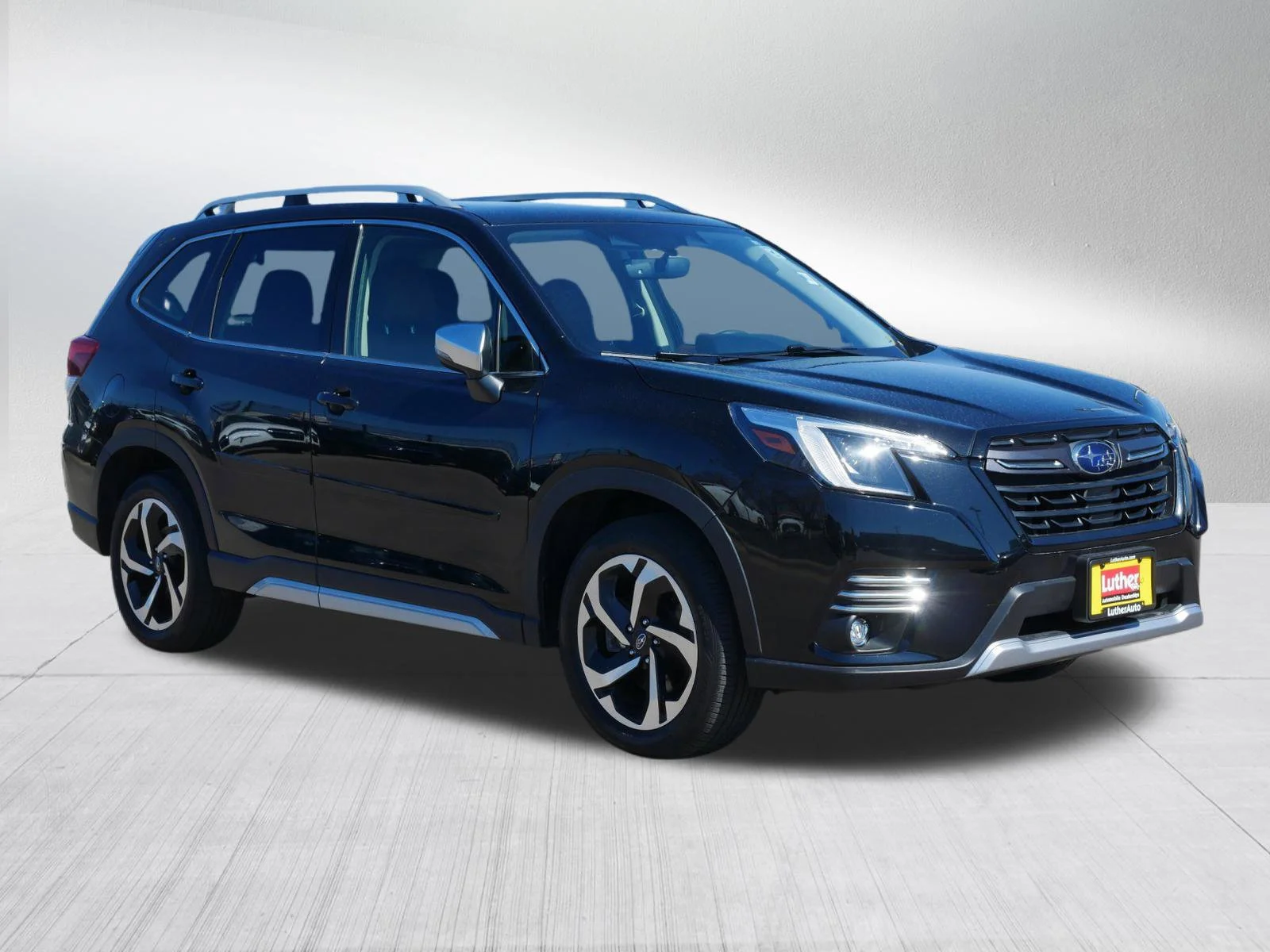 2023 Subaru Forester Touring's photo
