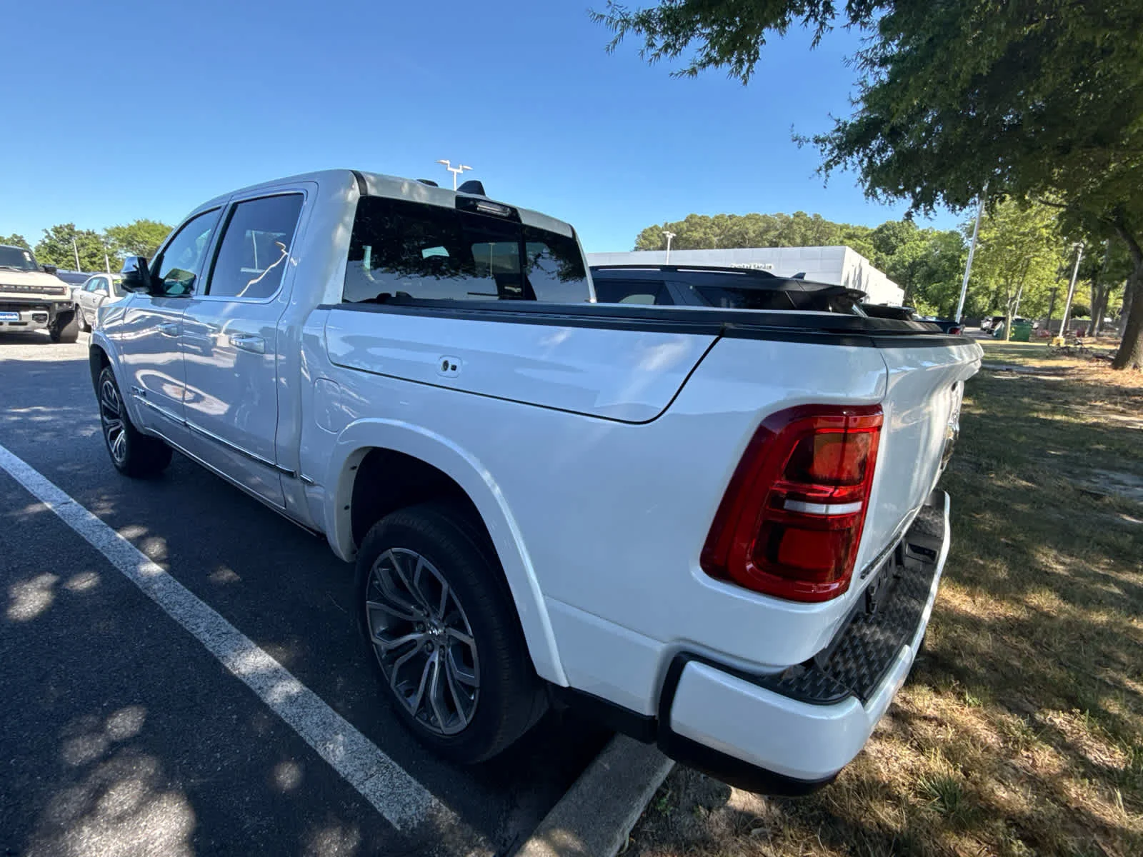 Used 2020 Ivory White Tri-Coat Pearlcoat Ram Limited image 4