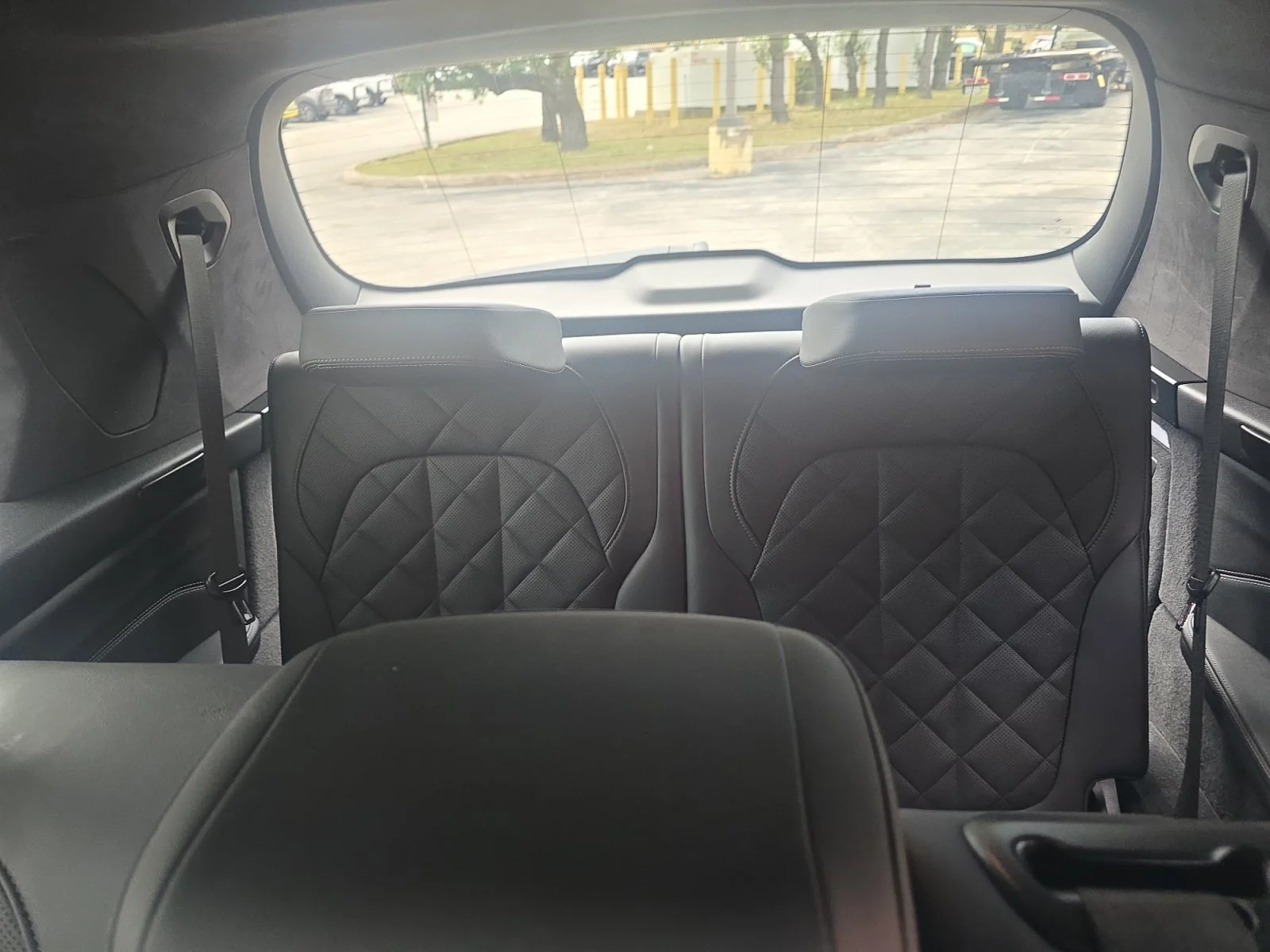 Used 2024 Skyscraper Grey Metallic BMW xDrive40i image 25