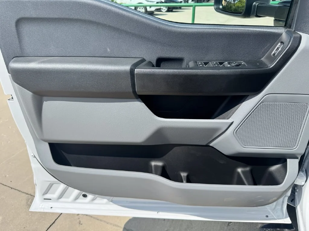 New 2027 White Ford XL image 21