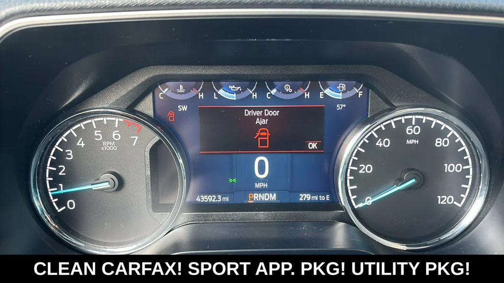 Used 2023 Silver Ford XLT image 12