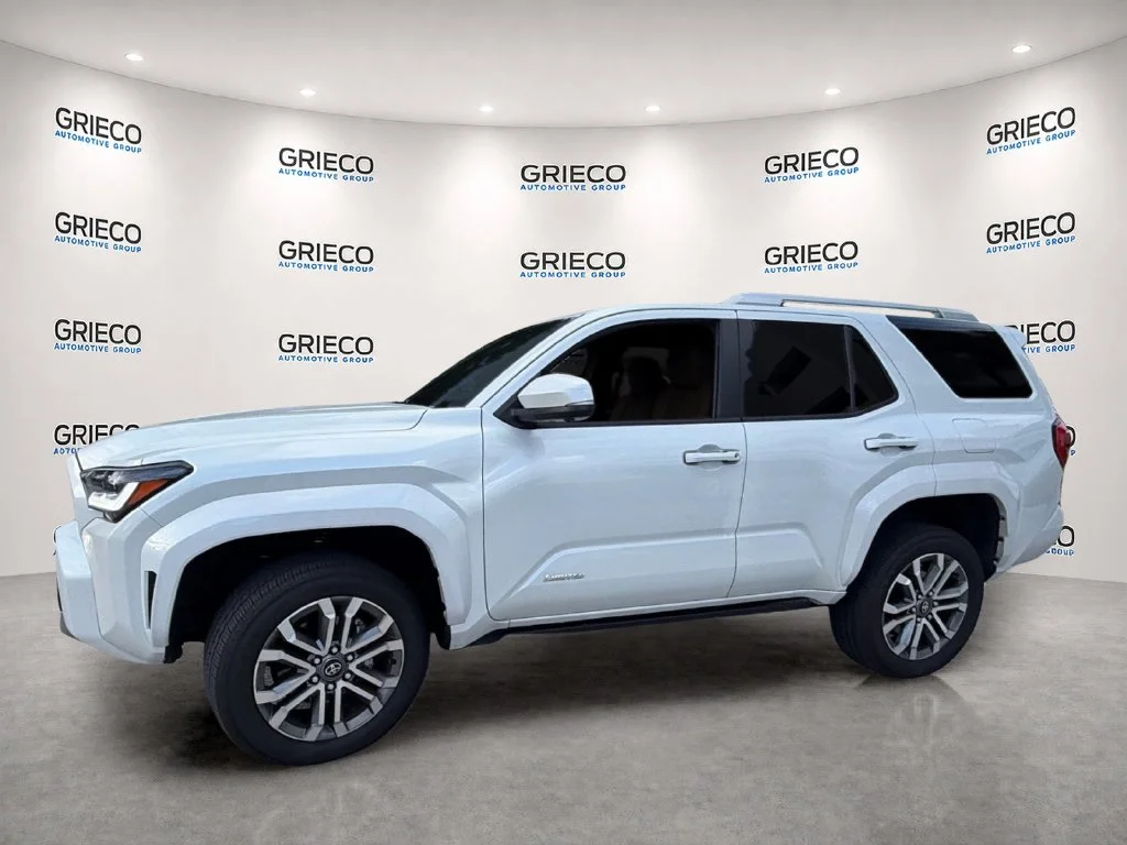 Used 2025 Wind Chill Pearl Toyota Limited image 4