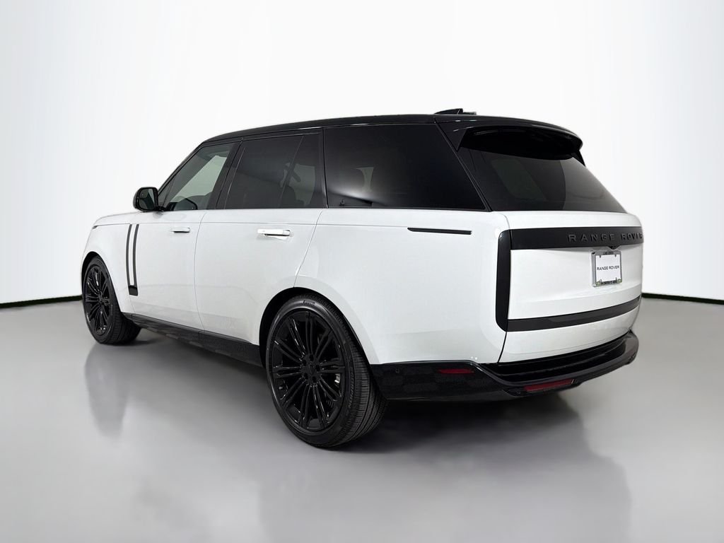 New 2026 Fuji White Land Rover SE image 7