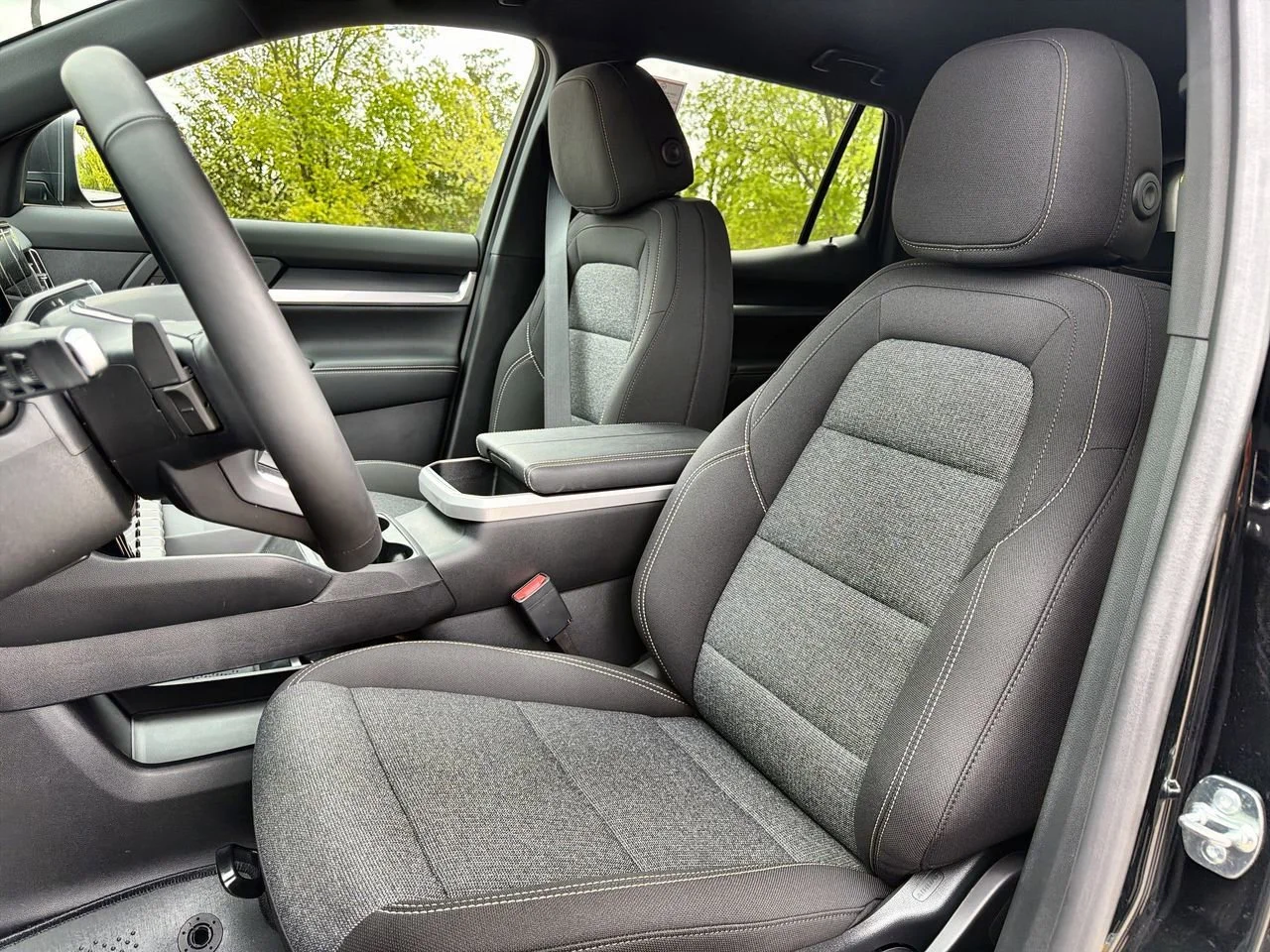 New 2026 Ebony Twilight Metallic GMC Elevation image 16