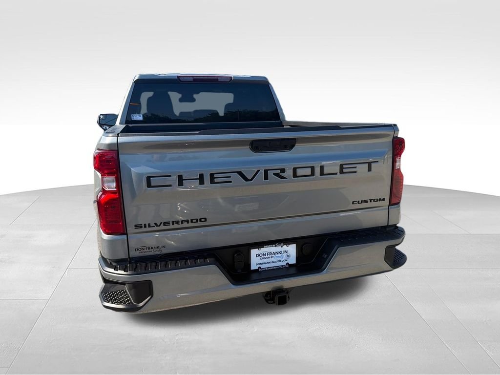 Used 2025 Gray Chevrolet Custom image 4