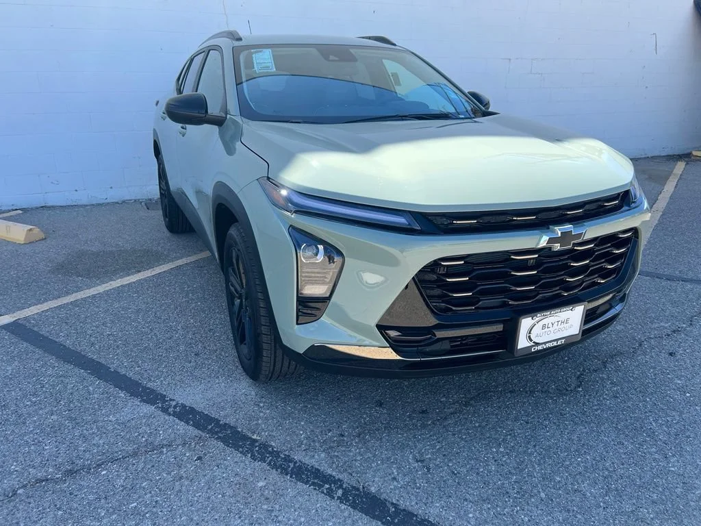 New 2026 Cacti Green Chevrolet ACTIV image 8