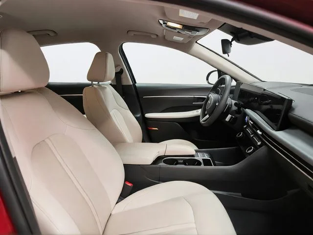 Used 2025 Red Hyundai SEL image 20