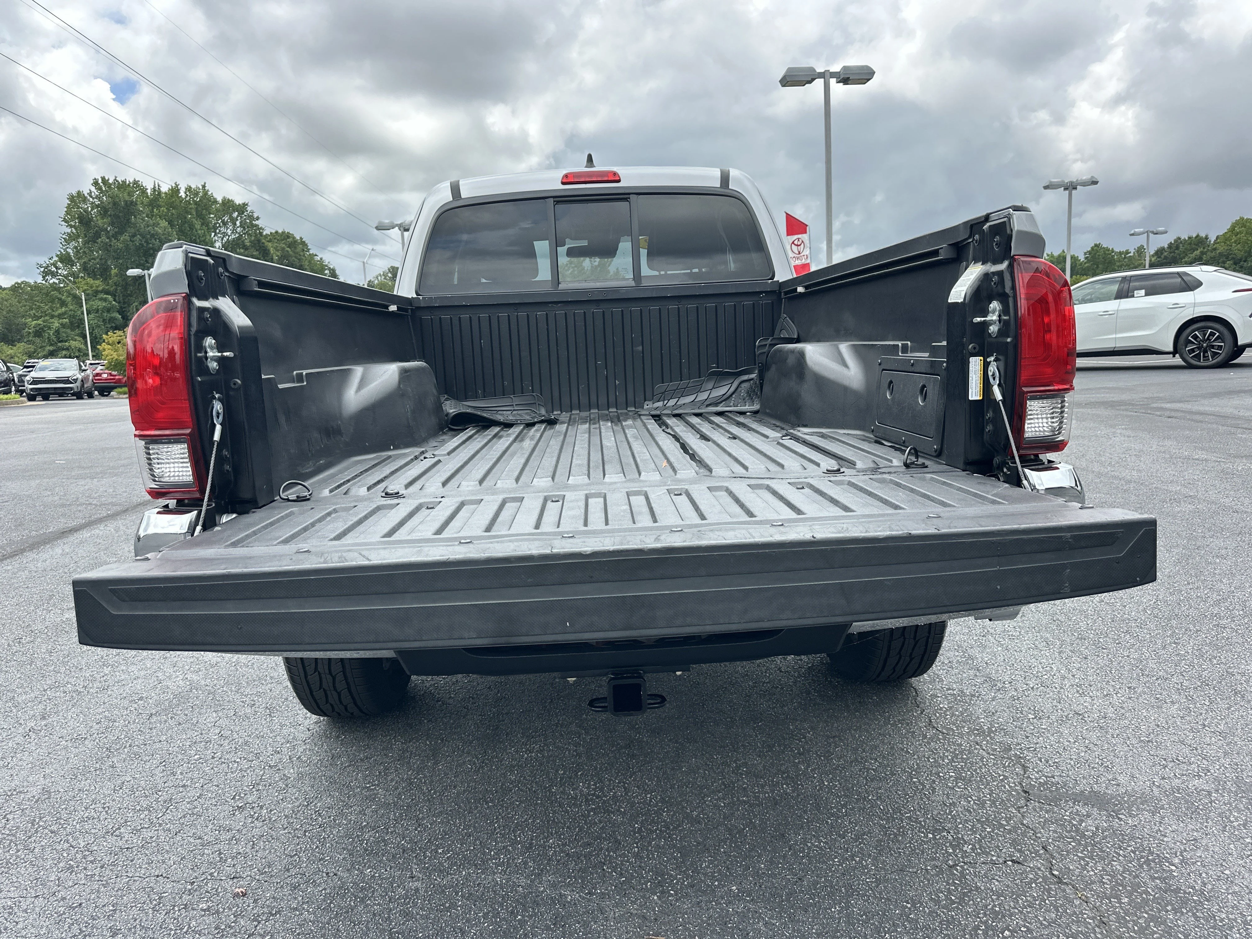 Used 2022 Celestial Silver Metallic Toyota SR5 image 18