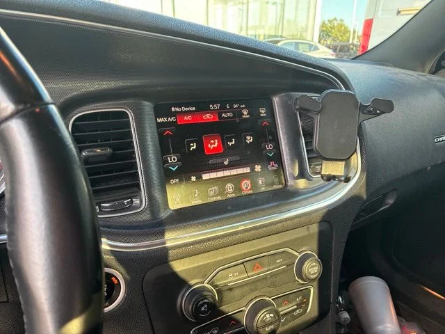 Used 2016 Silver Dodge SXT image 10