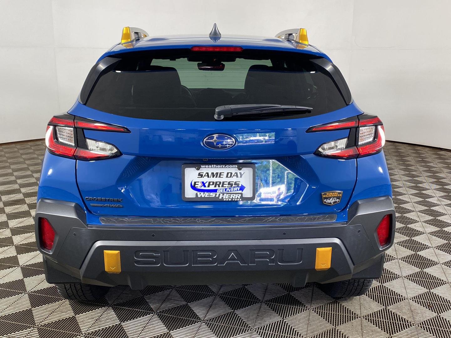 Used 2024 Geyser Blue Pearl Subaru Wilderness image 6