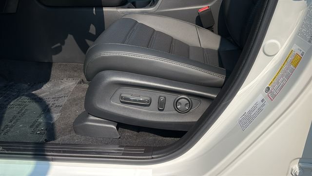 New 2026 Platinum White Pearl Honda AWD EX-L image 10