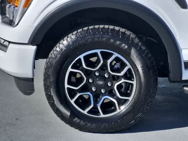 Used 2022 Oxford White Ford XLT image 14
