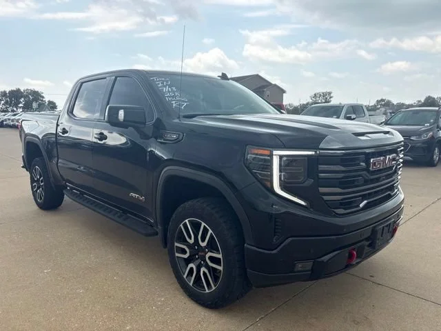 Used 2024 Onyx Black GMC AT4 image 1