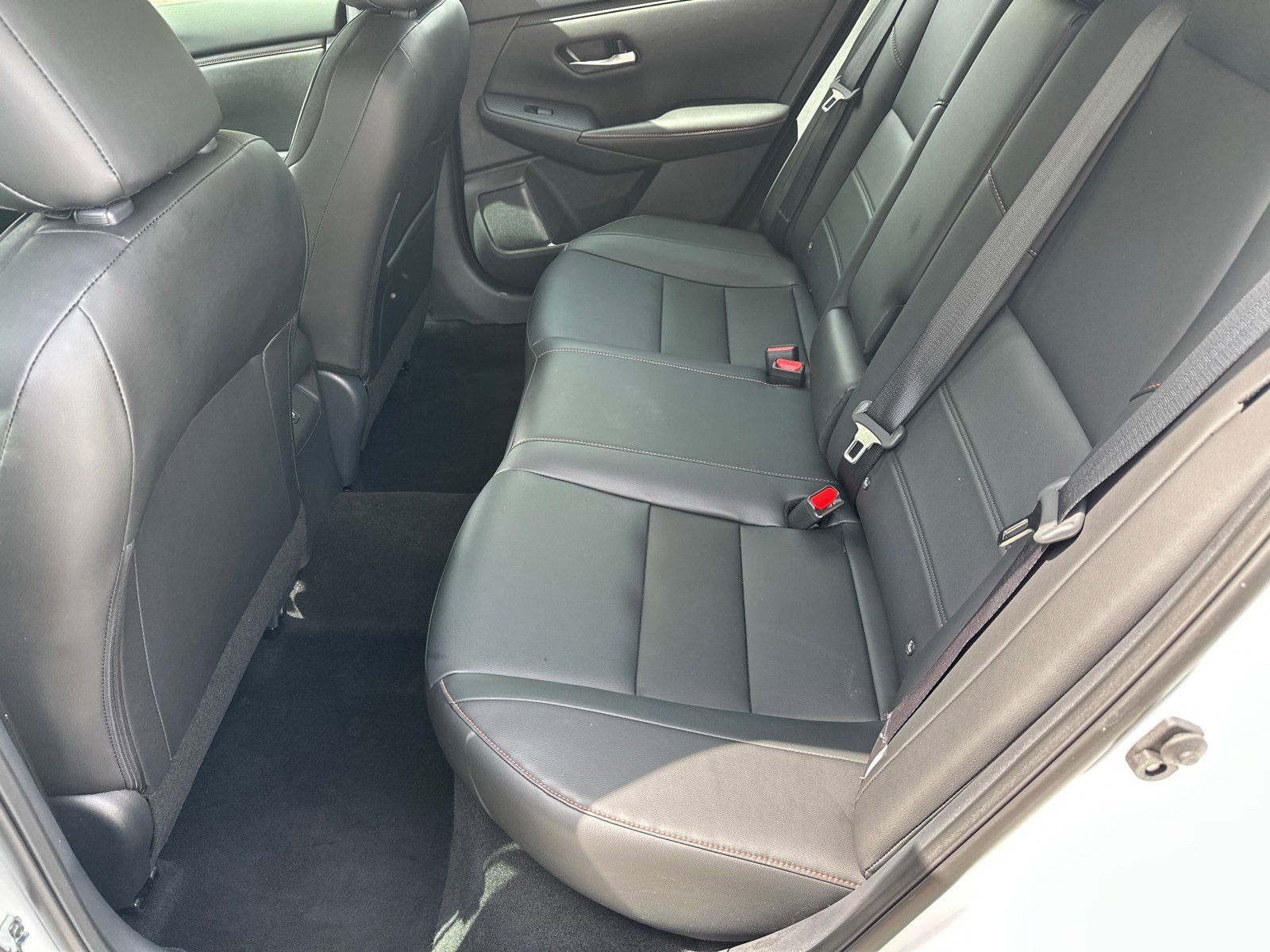 Certified Used 2025 White Nissan SR image 18