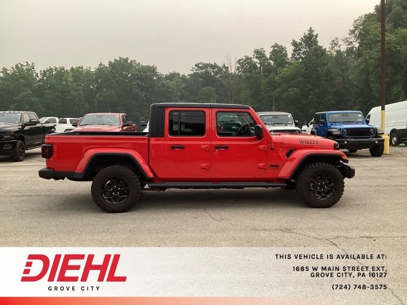 Used 2023 Red Jeep Willys image 8