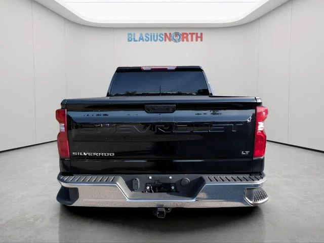 Used 2022 Black Chevrolet LT image 7