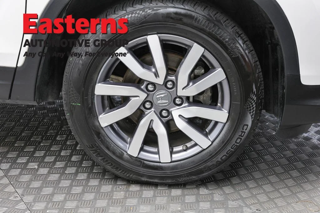 Used 2021 White Honda EX image 31