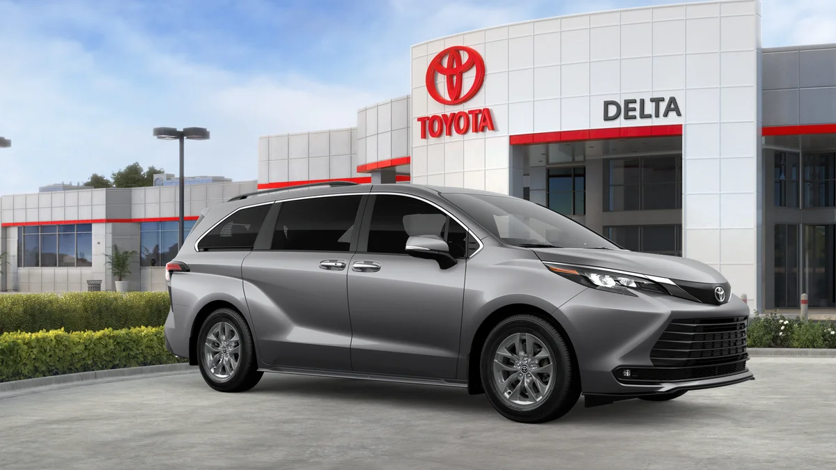New 2026 Heavy Metal Toyota XLE image 40