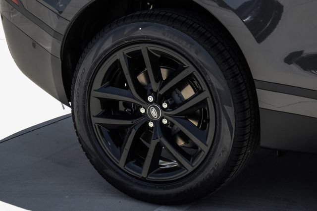 New 2026 Gray Land Rover S image 66