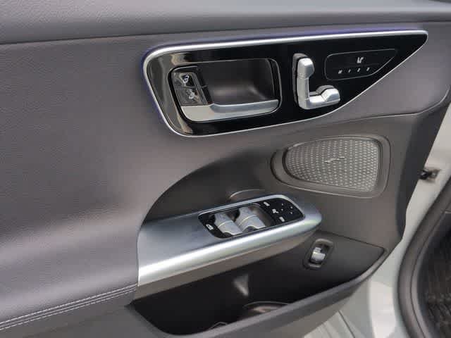 New 2026 MANUFAKTUR Alpine Grey Mercedes-Benz C 300 image 17