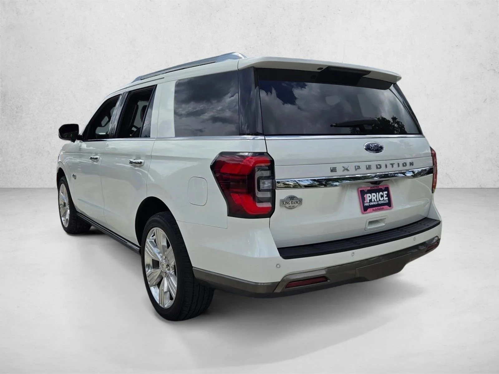 Used 2023 Star White Metallic Tri-Coat Ford King Ranch image 8