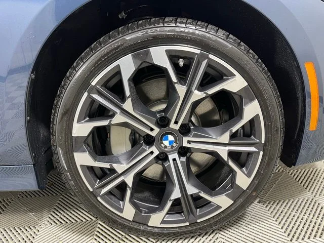New 2026 Arctic Race Blue metallic BMW 330i xDrive image 24
