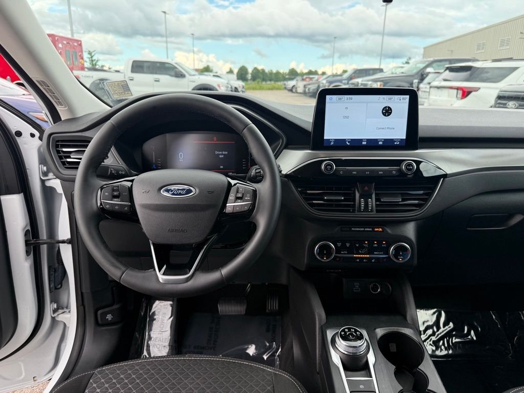 Used 2023 Oxford White Ford Active image 13