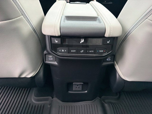 New 2026 Blueprint Toyota  MAX Limited image 25