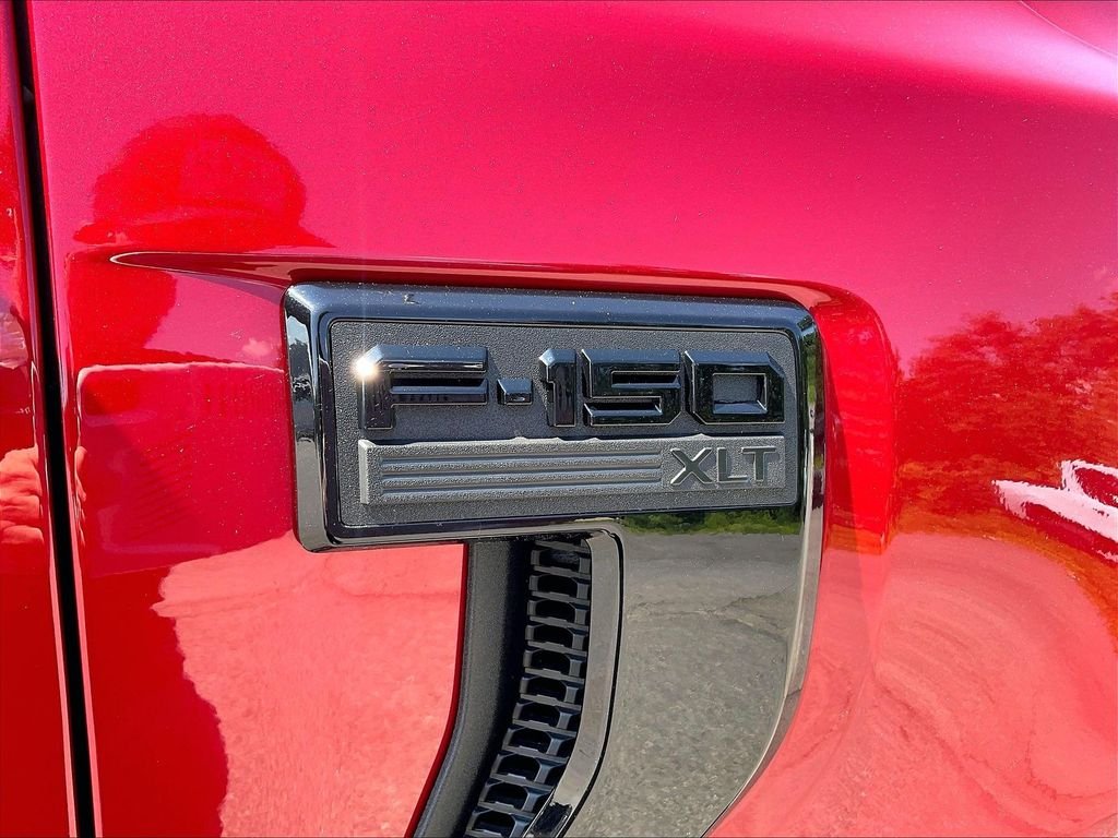 Used 2024 Red Ford XLT image 28