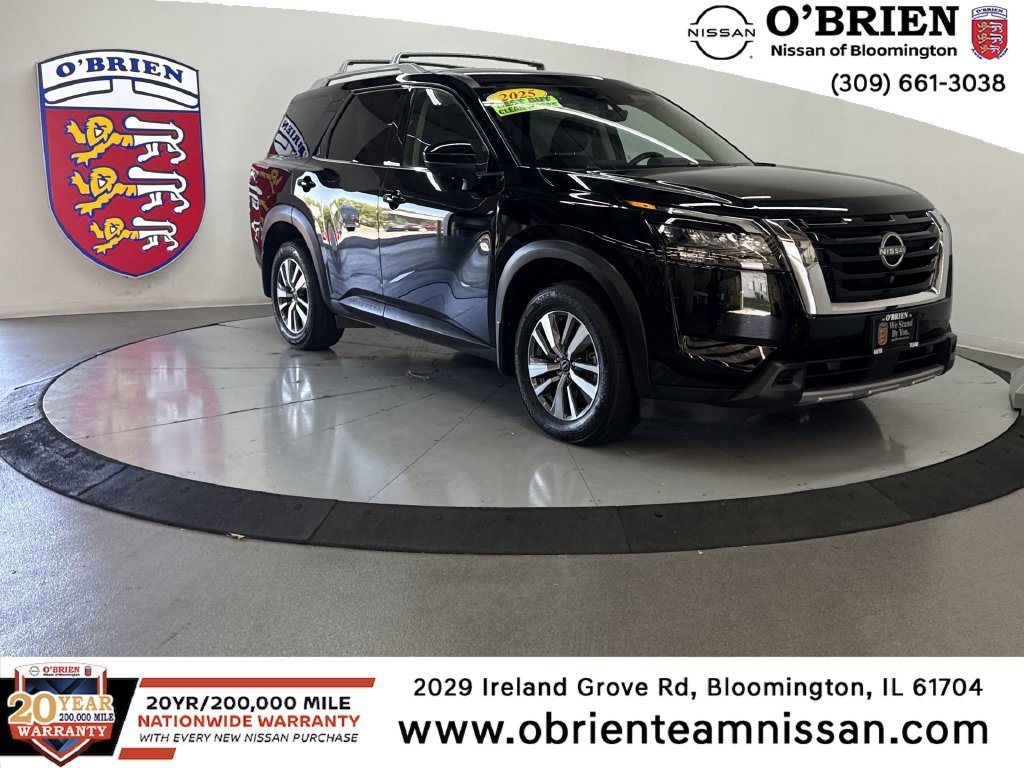 Certified Used 2025 Super Black Nissan SL image 1