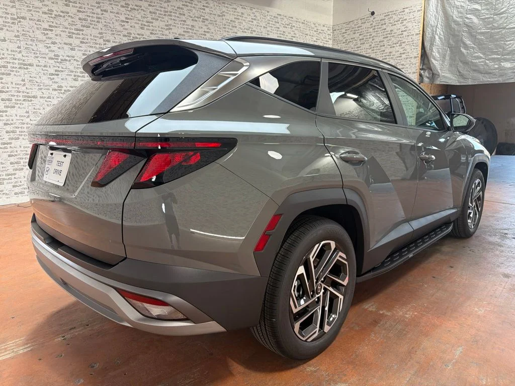New 2026 Hampton Gray Hyundai SEL Plus image 7