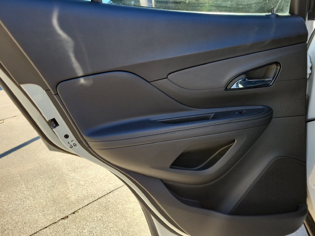 Used 2022 (Includes (MDP) Anthracite lower exterior accent color, Paint code W598F.) Buick Preferred image 8