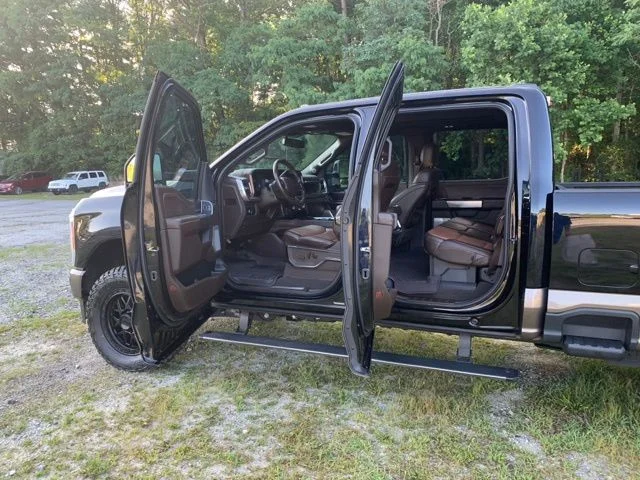 Used 2023 Gray Ford King Ranch image 17