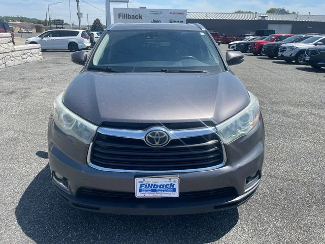Used 2015 Predawn Gray Mica Toyota Limited Platinum V6 image 10